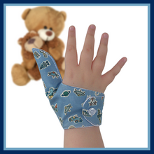Load image into Gallery viewer, Treasures in the sky-themed thumb guard to help stopped thumb sucking and other habits. A blue guard featuring a variety of things that are seen in the sky. The Thumb Guard Store.
