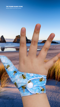 Load image into Gallery viewer, Thumb guard.  Stop thumb sucking thumb glove. Blue bee themed design
