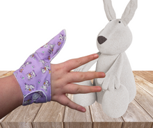 Load image into Gallery viewer, Lavender coloured thumb guard with a bear and bunny design. Product to help stop thumb sucking and other habits. Made by the Thumb Guard Store. Has a moisture resistant lining.
