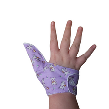 Load image into Gallery viewer, Lavender coloured thumb guard with a bear and bunny design. Product to help stop thumb sucking and other habits. Made by the Thumb Guard Store. Has a moisture resistant lining.
