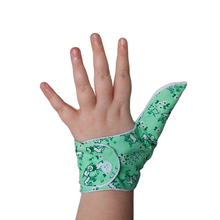 Load image into Gallery viewer, green coloured thumb guard with a lamb design. Moisture resistant lining, to help stop thumb sucking. Made by The Thumb Guard Store
