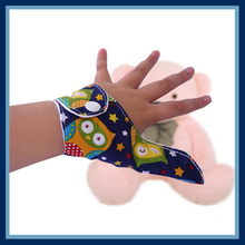 Load image into Gallery viewer, Thumb guard. Stop thumb sucking  kids thumb glove. Colourful owl bird themed
