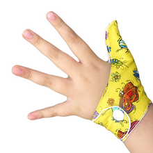Load image into Gallery viewer, Thumb guard. A bright bug themed thumb guard. Help children to stop thumb sucking habits.
