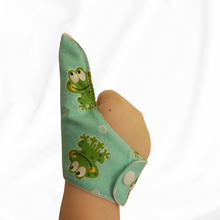 Load image into Gallery viewer, Thumb Guard glove to help Stop thumb sucking habits. Flannelette fabric.
