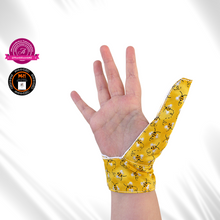 Load image into Gallery viewer, Thumb Guard to help stop thumb sucking. Thumb cover with single wrist strap. End sucking habits in children and adults
